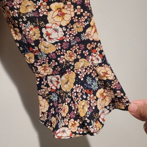 Zara Floral Long Sleve Blouse - Picture 6 of 6